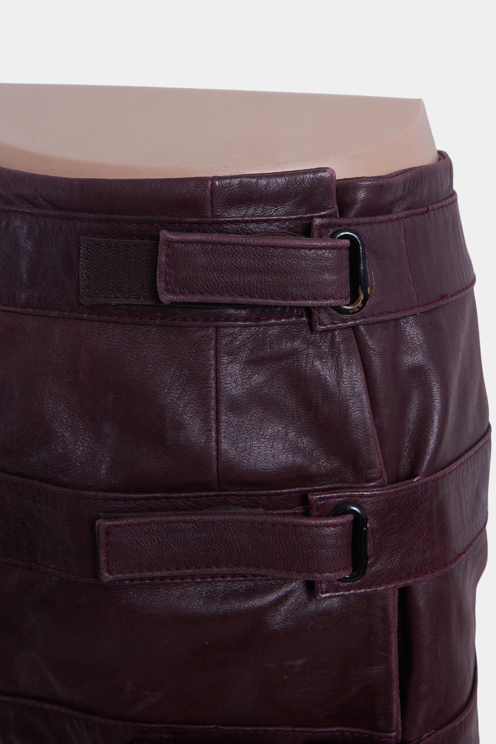 SHAKUHACHI Burgundy Tab Detail Leather Mini Skirt