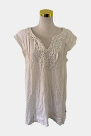 Piping Hot White Top