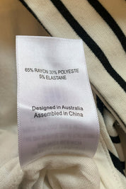 ISLA White And Black Top