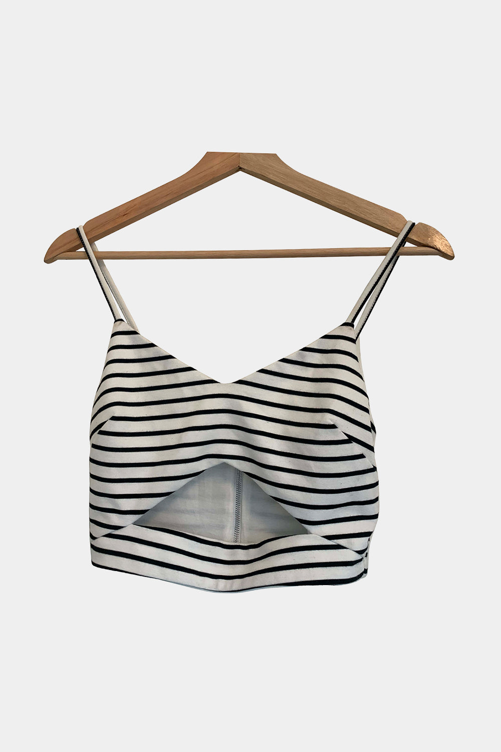 ISLA White And Black Top