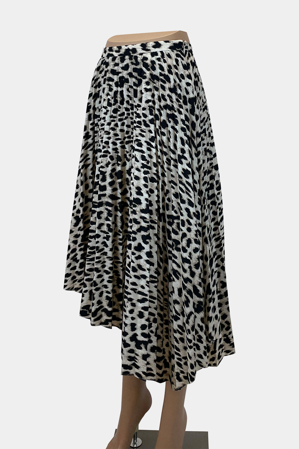 WITCHERY Leopard Skirt