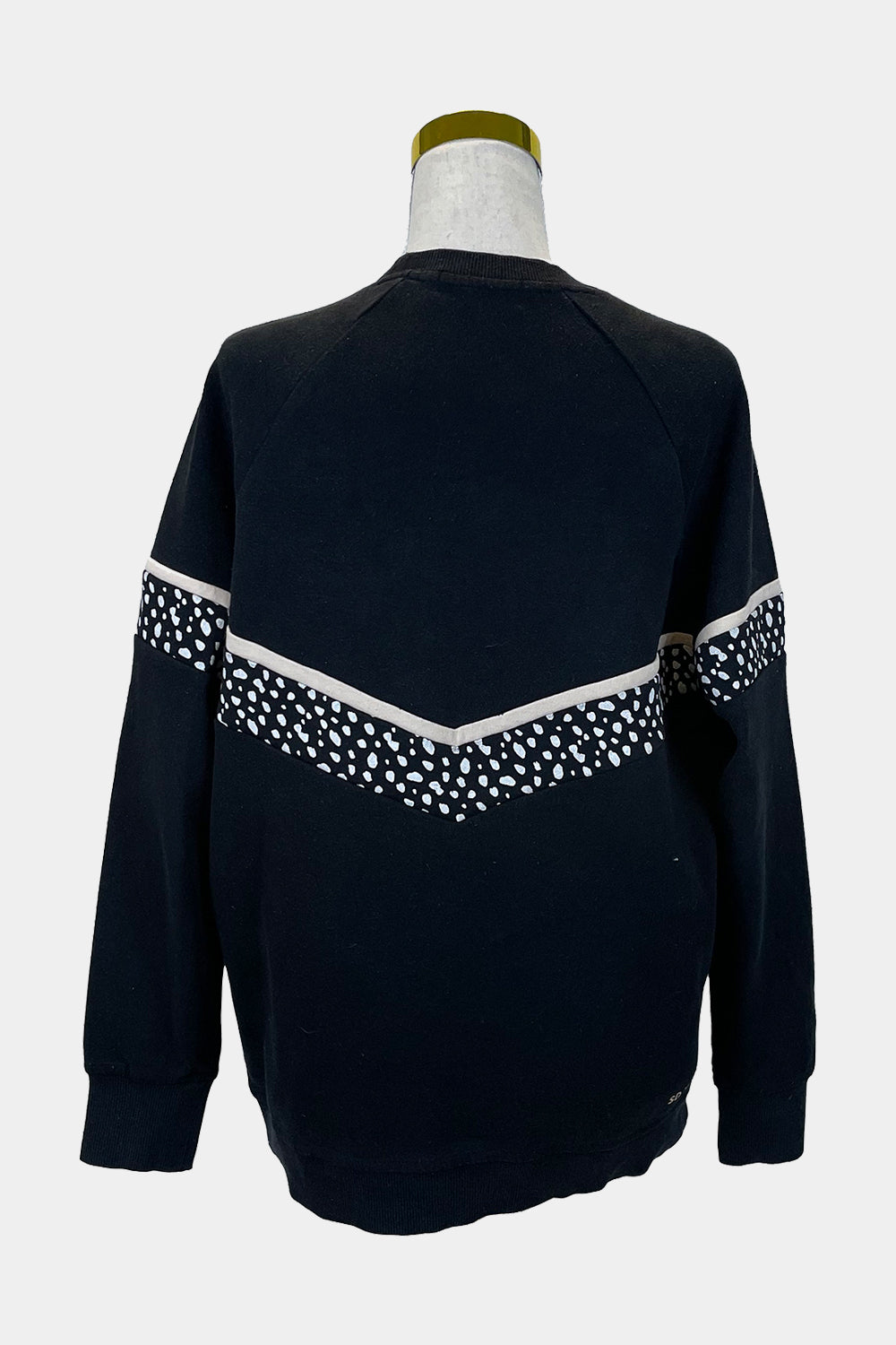 White Fox Black Sweatshirt