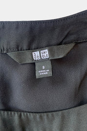 UNIQLO Black Top