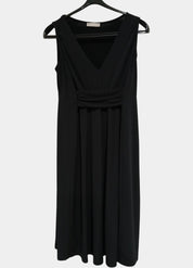 Jacqui•E Black Dress Size Small