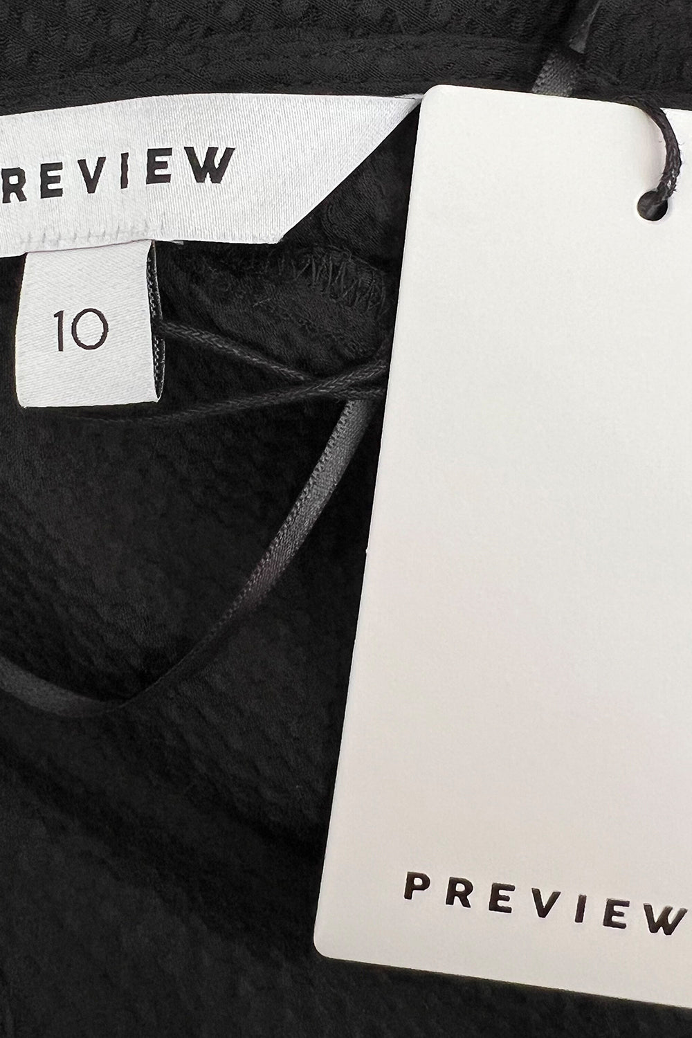 PREVIEW Black Top