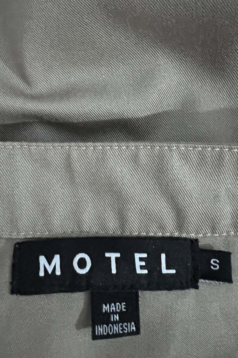 MOTEL Green Skirt