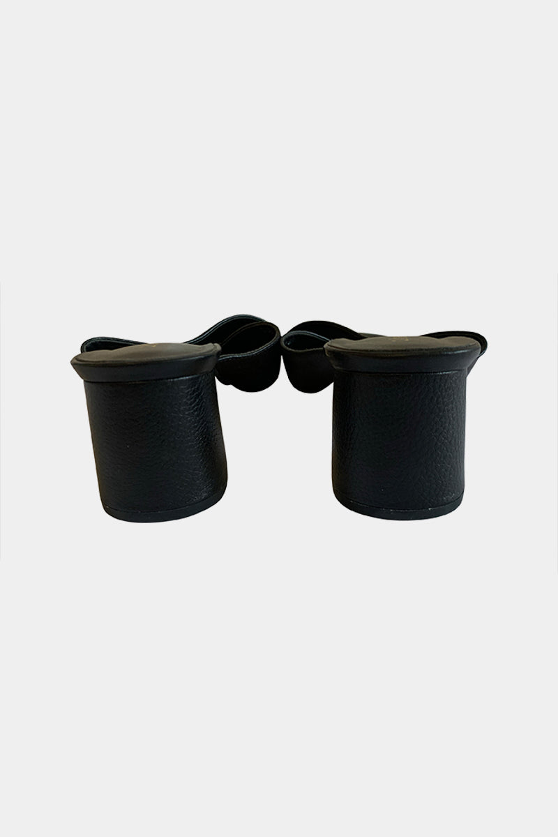 2 Baia Vista Black Sandals