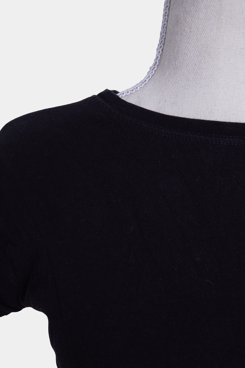 Assorted Brands Black Cropped T Shirt