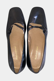 NATURALIZER Black Heels