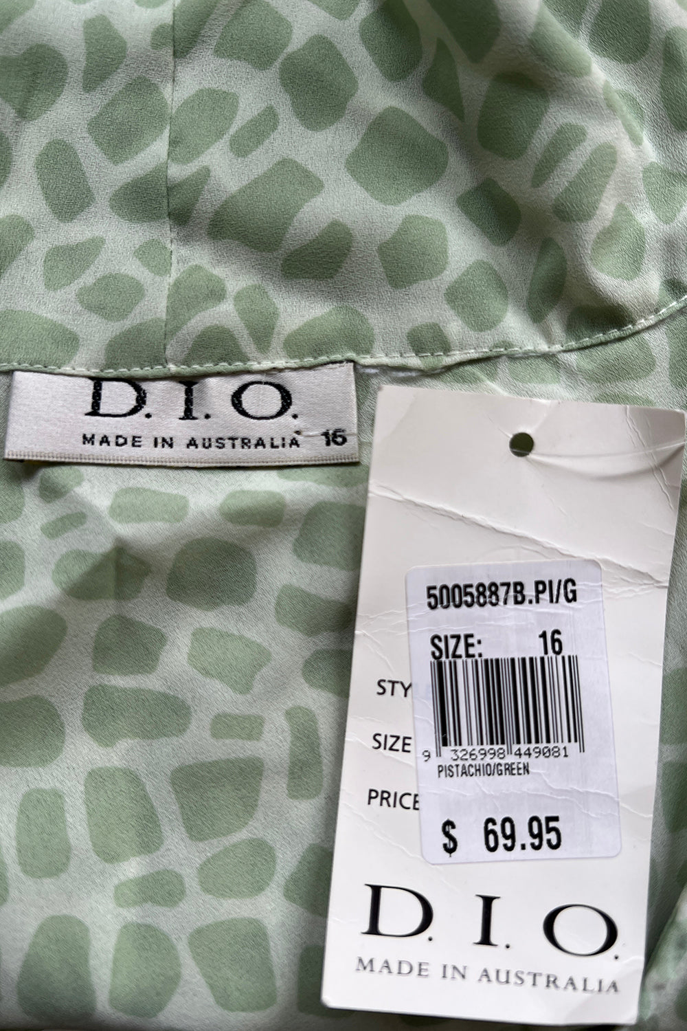 D.I.O Green Top