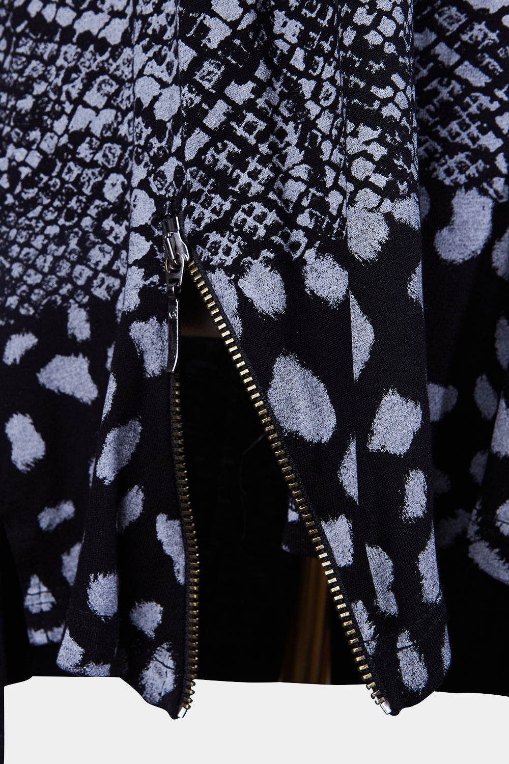 DESIGUAL Black, Grey Desigual Pattern Zip Detail Top