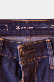 LEVIS Blue Jeans