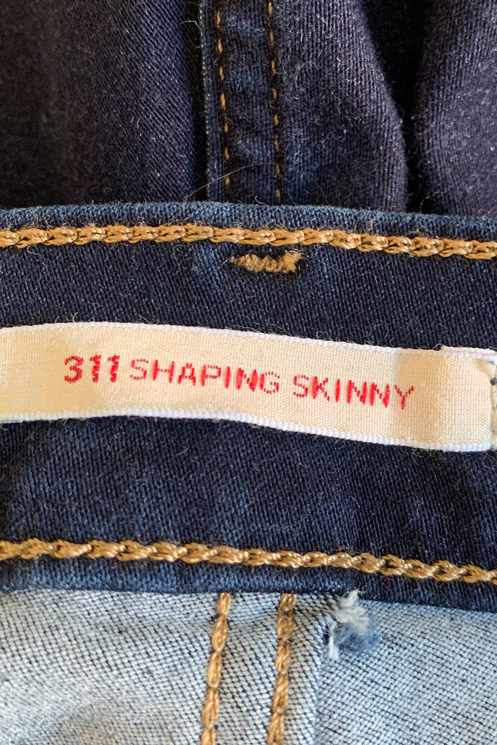 LEVIS Blue Jeans