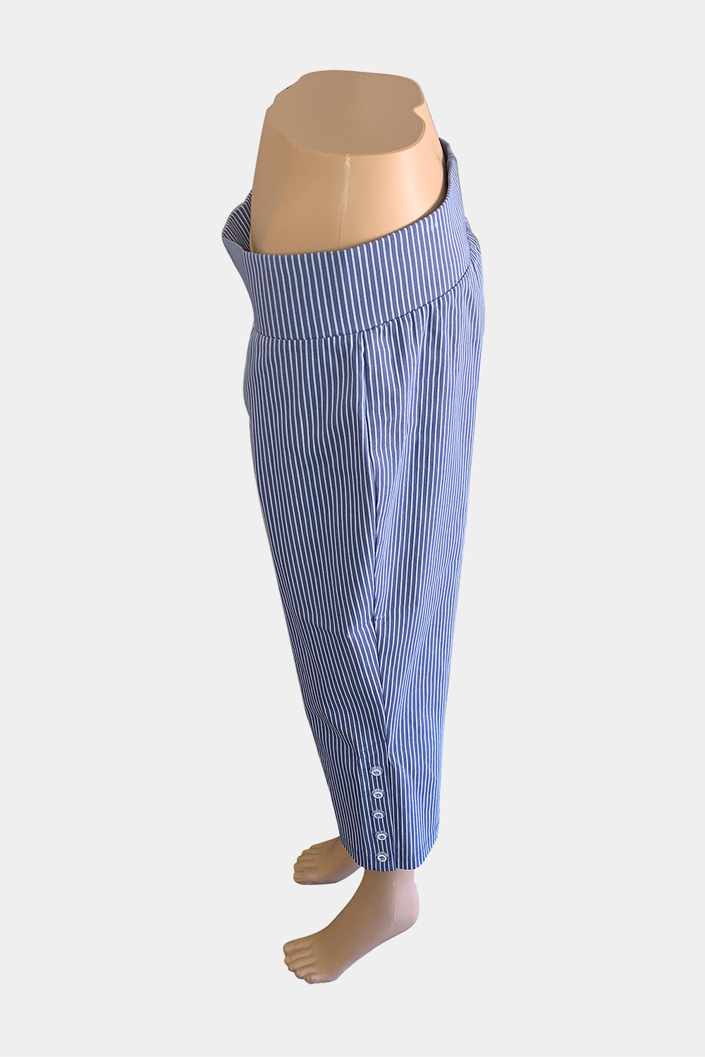 Frank Lyman Blue Pants