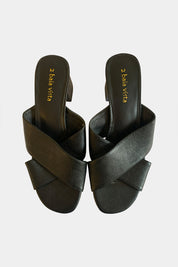 2 Baia Vista Black Sandals