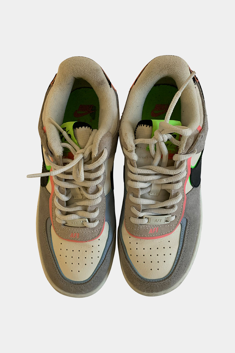NIKE White Sneakers