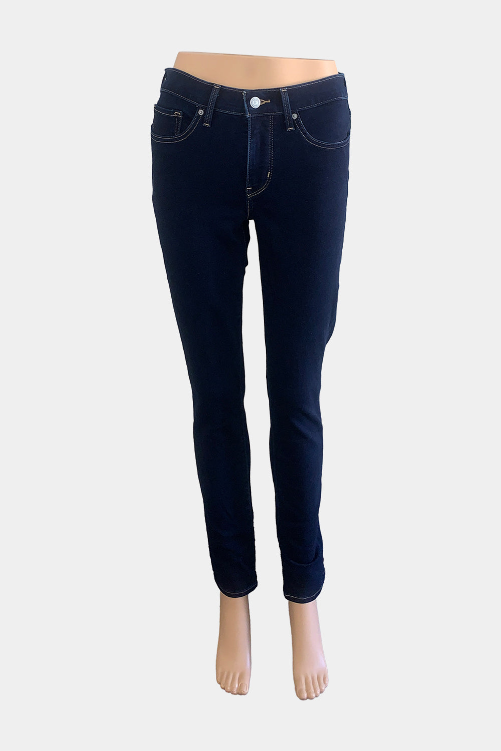 LEVIS Blue Jeans