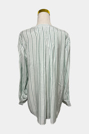 SUSSAN White and Green Top
