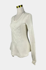 REVIEW White Jumper