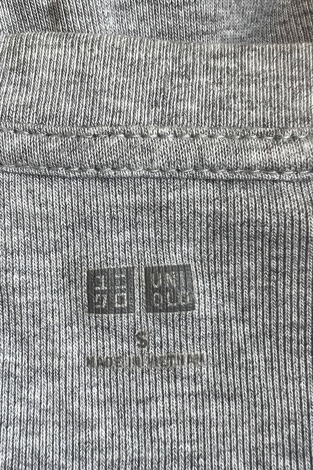 UNIQLO Grey Top