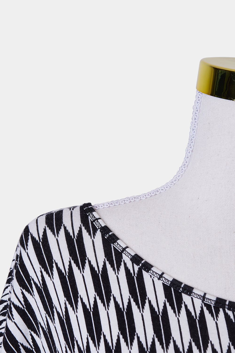 ZARA Black and White Print Loose T Shirt