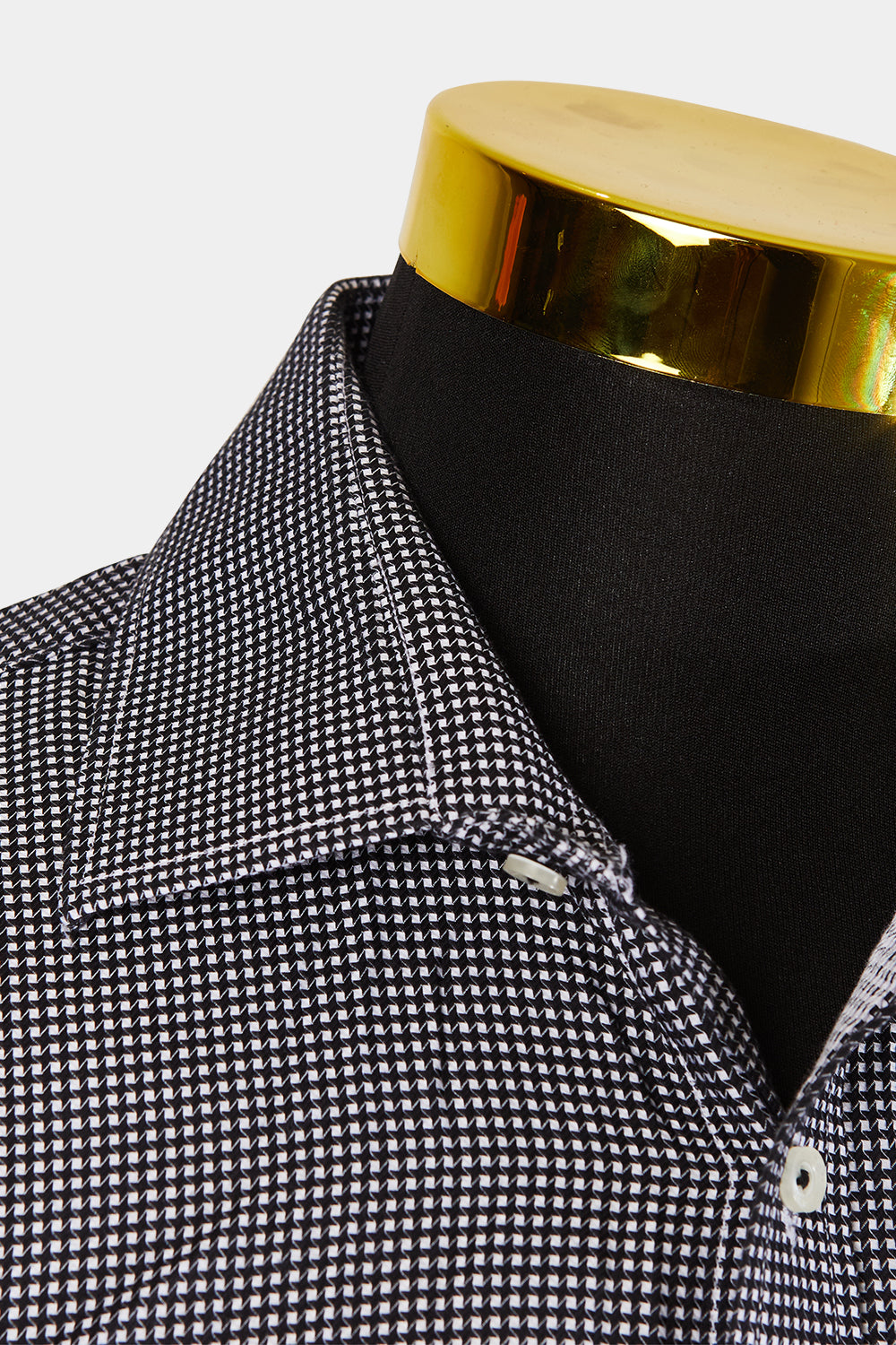 Bell And Barnett Black and White Pattern Button Down Shirt