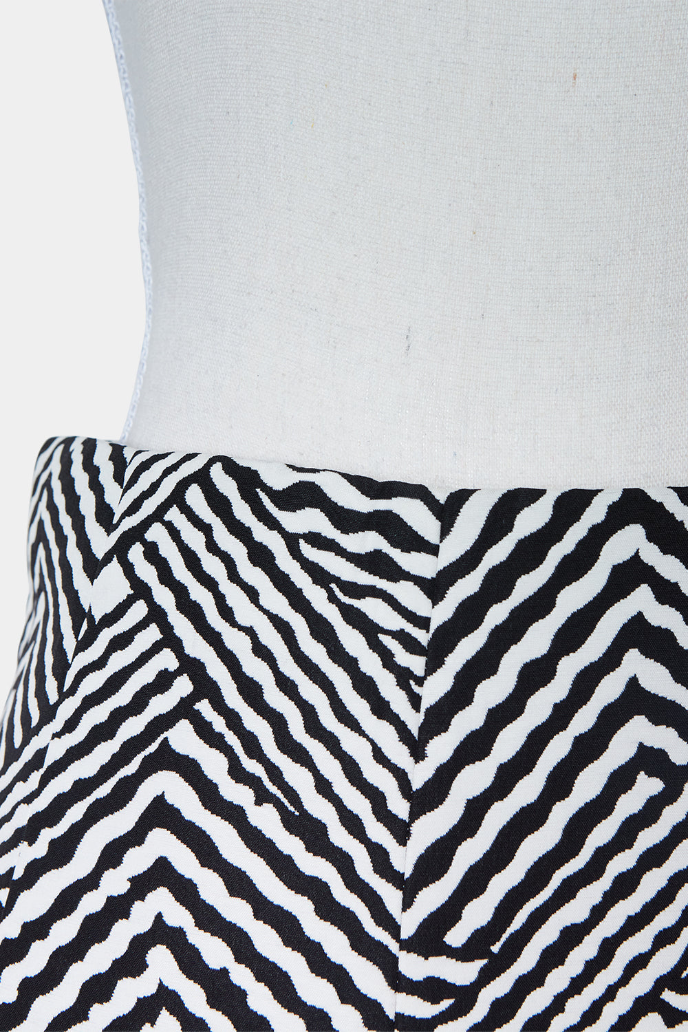 DECJUBA Black and White Fiit and Flare Skirt