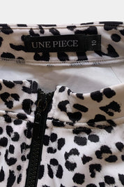 Une Piece White Bathing Suit