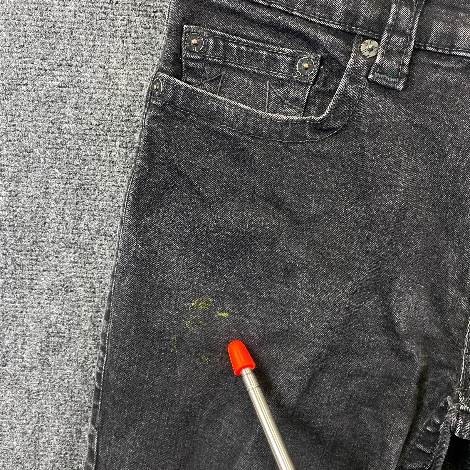 Product photograph [circular:1ad2511ac3339993]