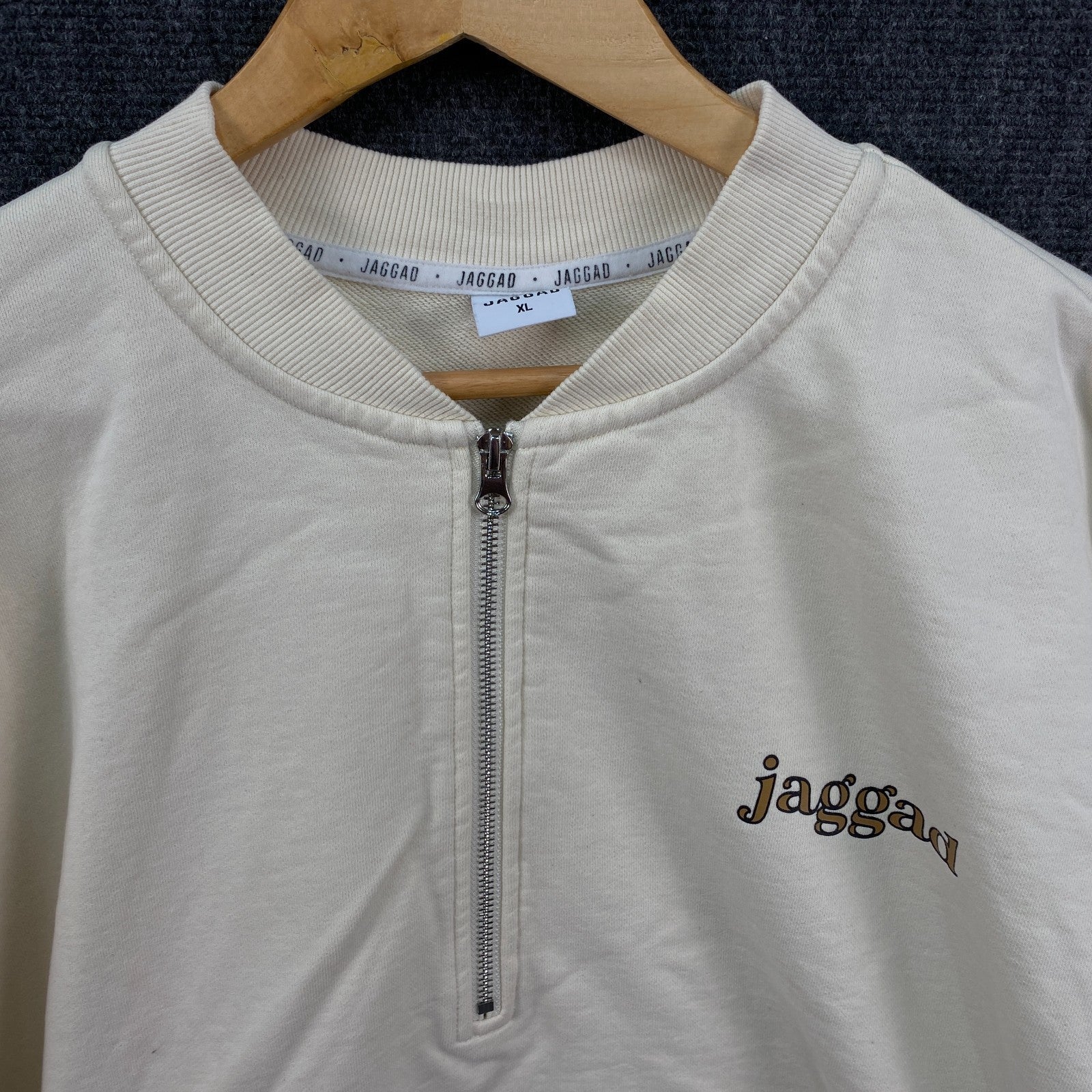 Product photograph [circular:8a75f08c875723bc]