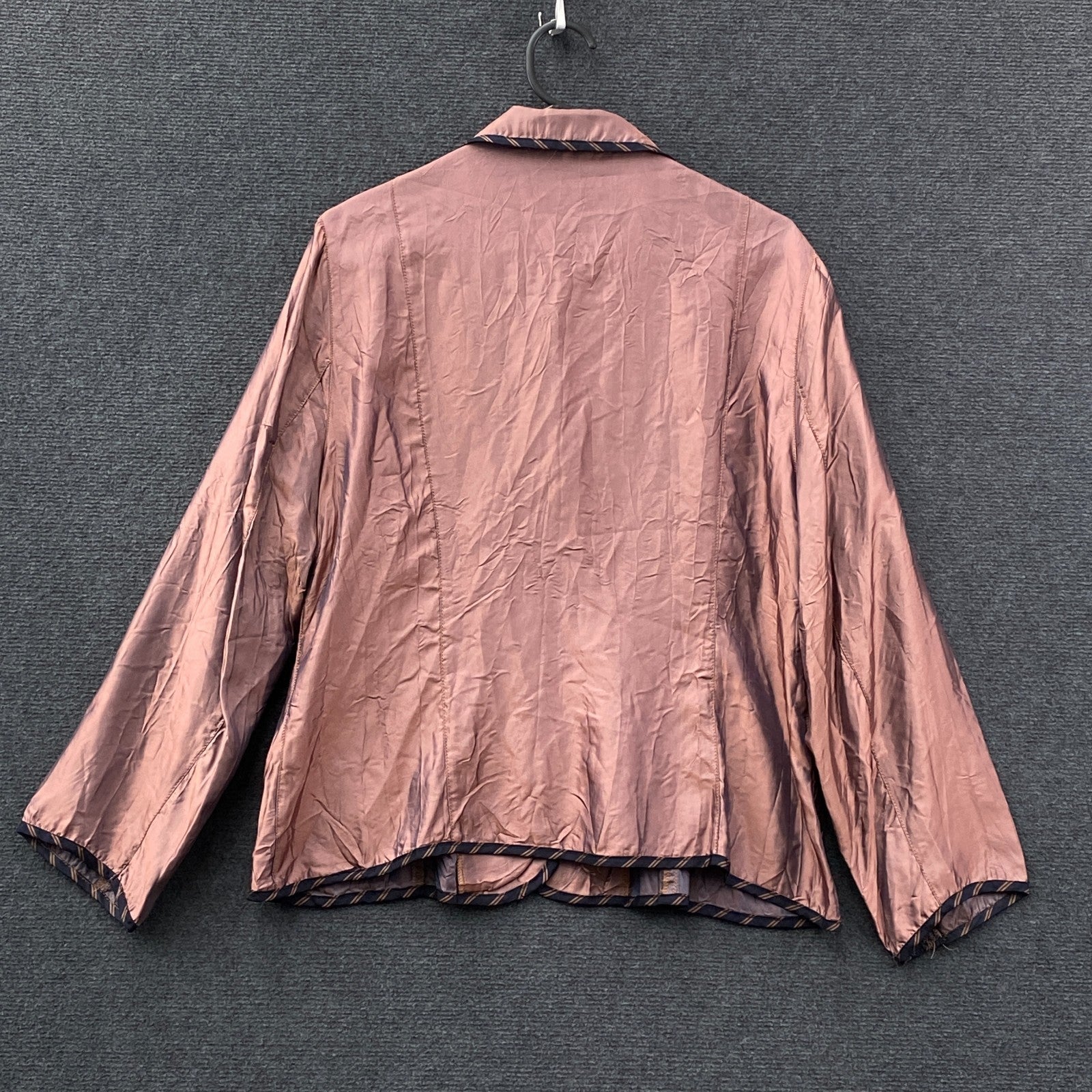 Product photograph [circular:e1d0e3fb421b0c90]