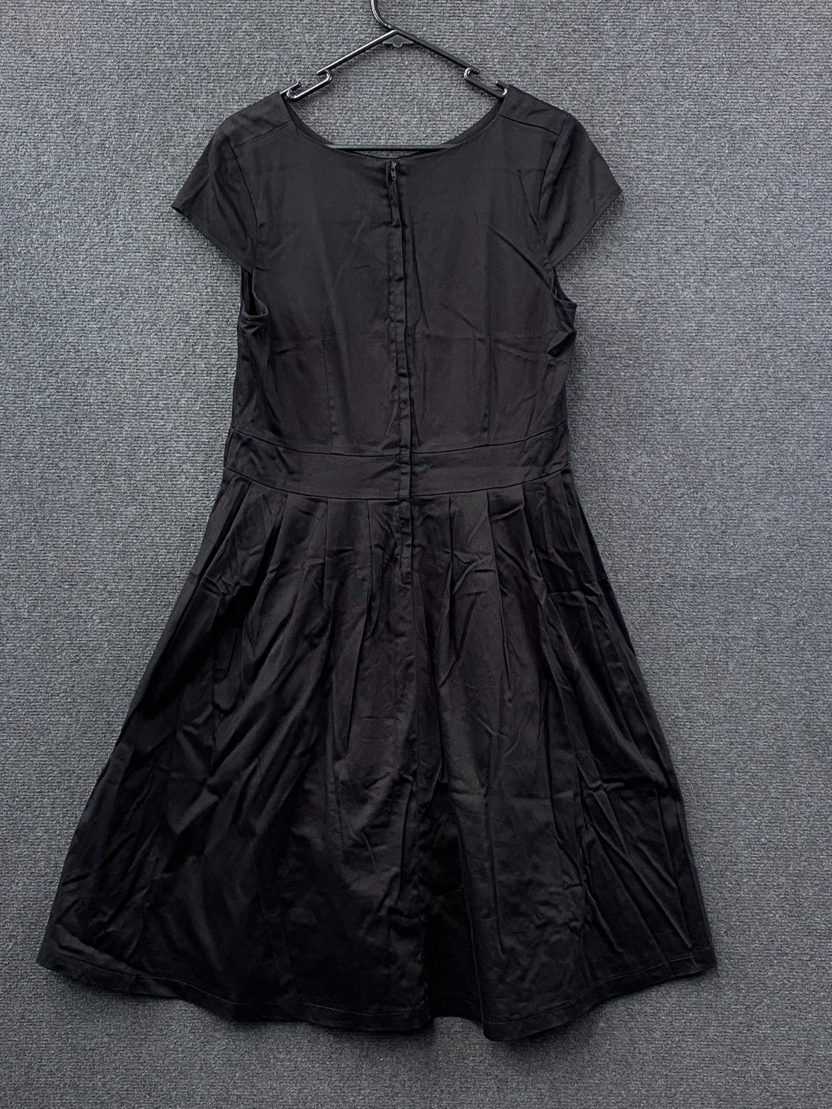 Product photograph [circular:fcc556a7f06822c7]