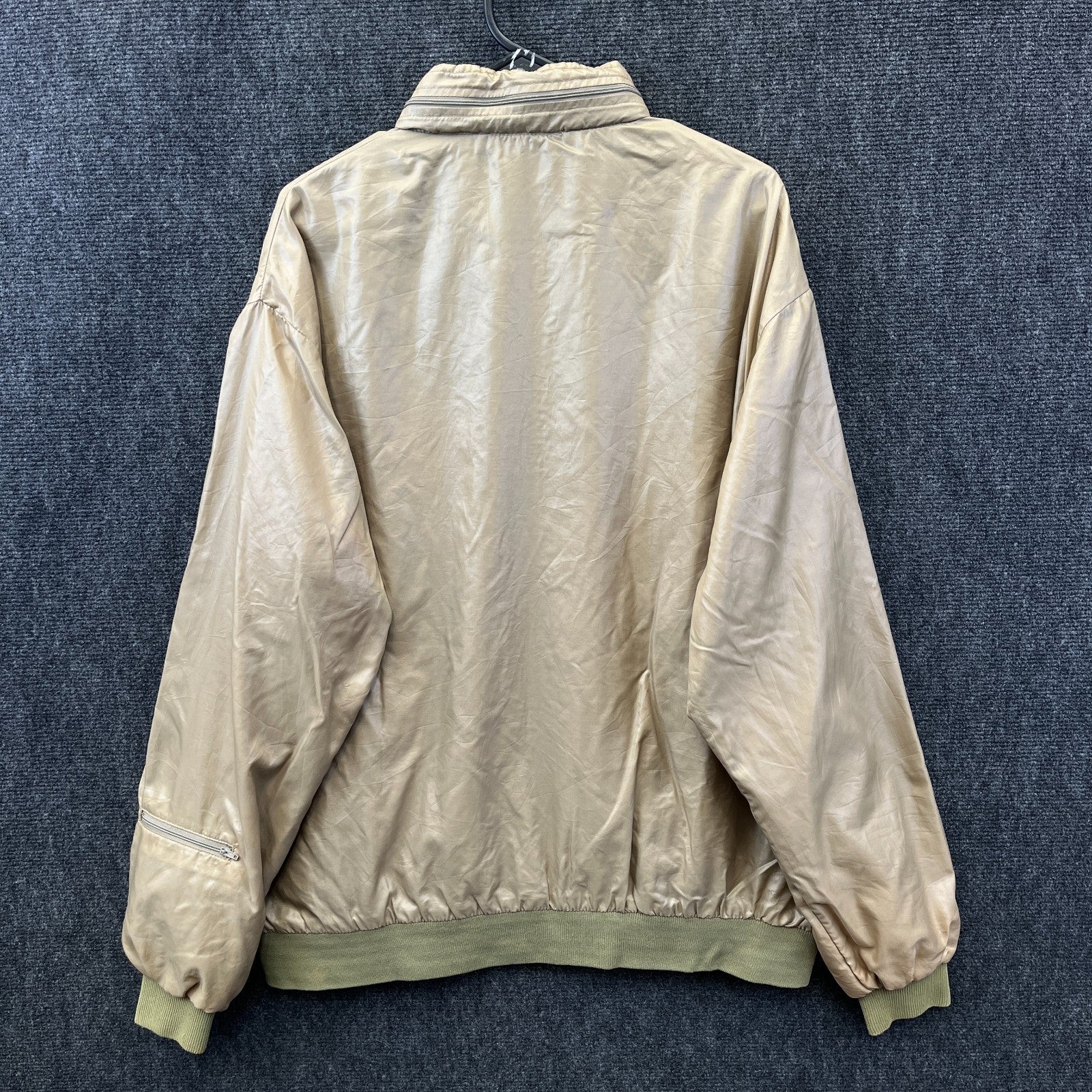 Product photograph [circular:f9f7a78c2d0a5f62]