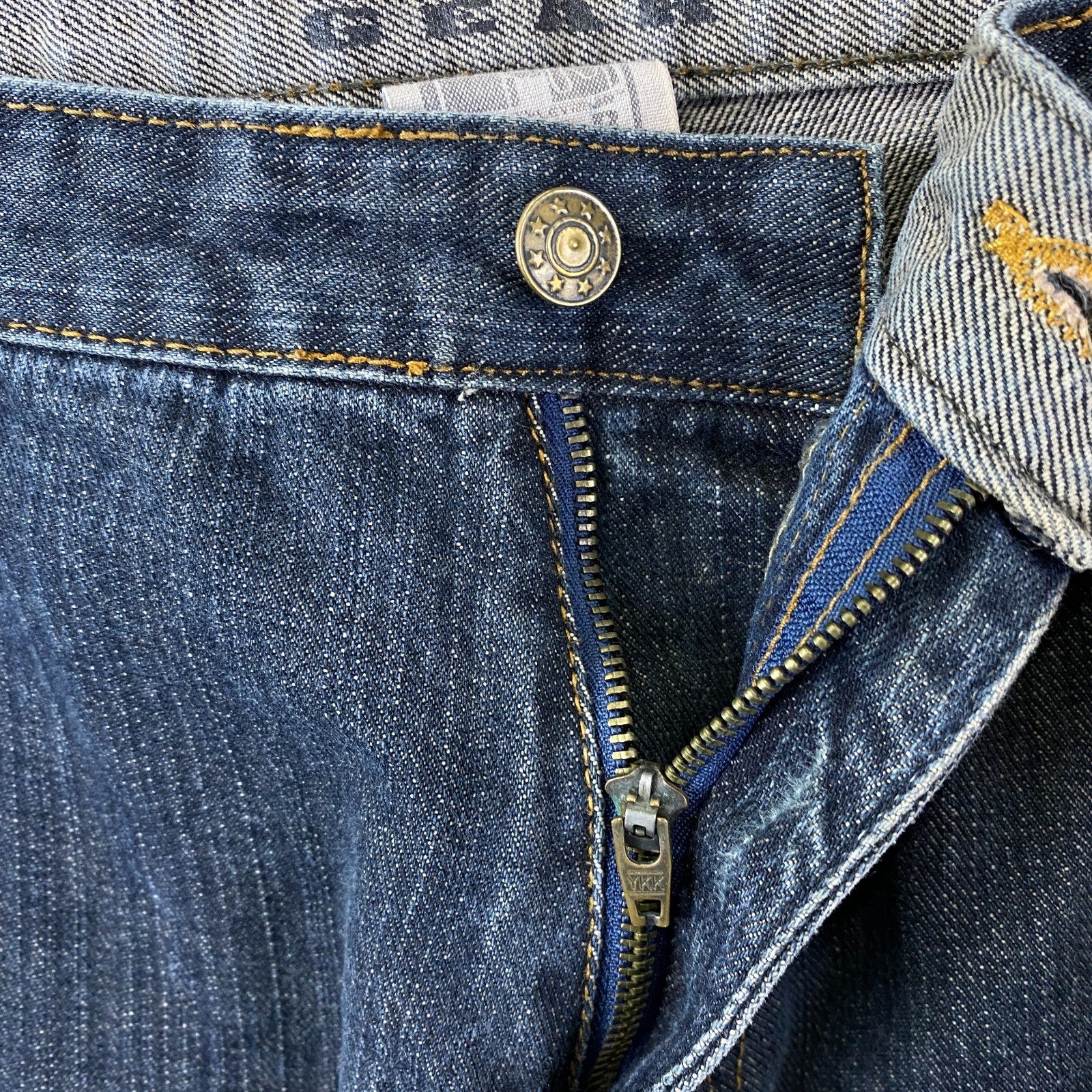 Product photograph [circular:5d965e56ba600e00]