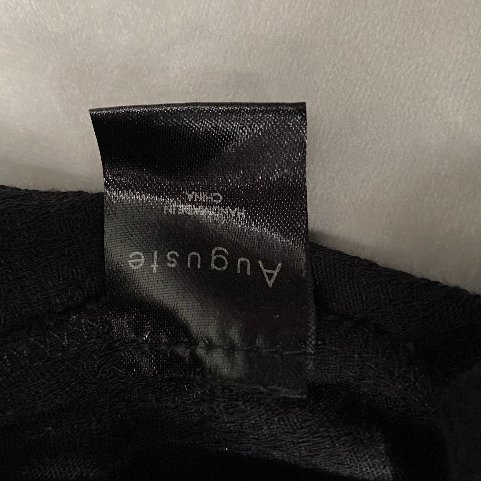Product photograph [circular:ce9f1dc4e14950fe]