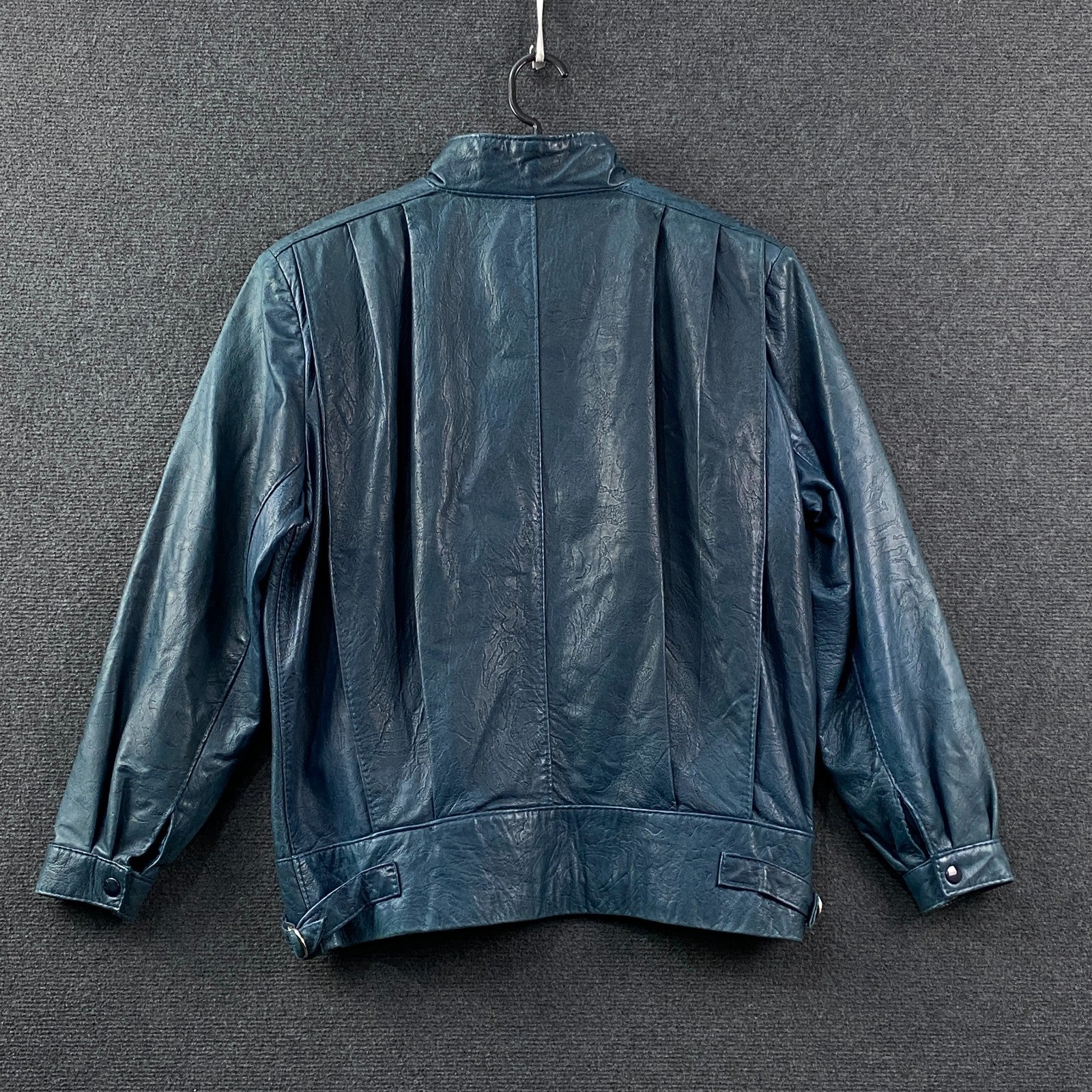 Product photograph [circular:eb68a51e89e58c92]