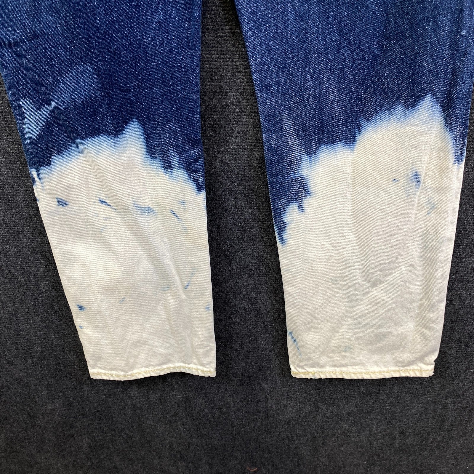 Product photograph [circular:b6f5f10c4a1eafc0]
