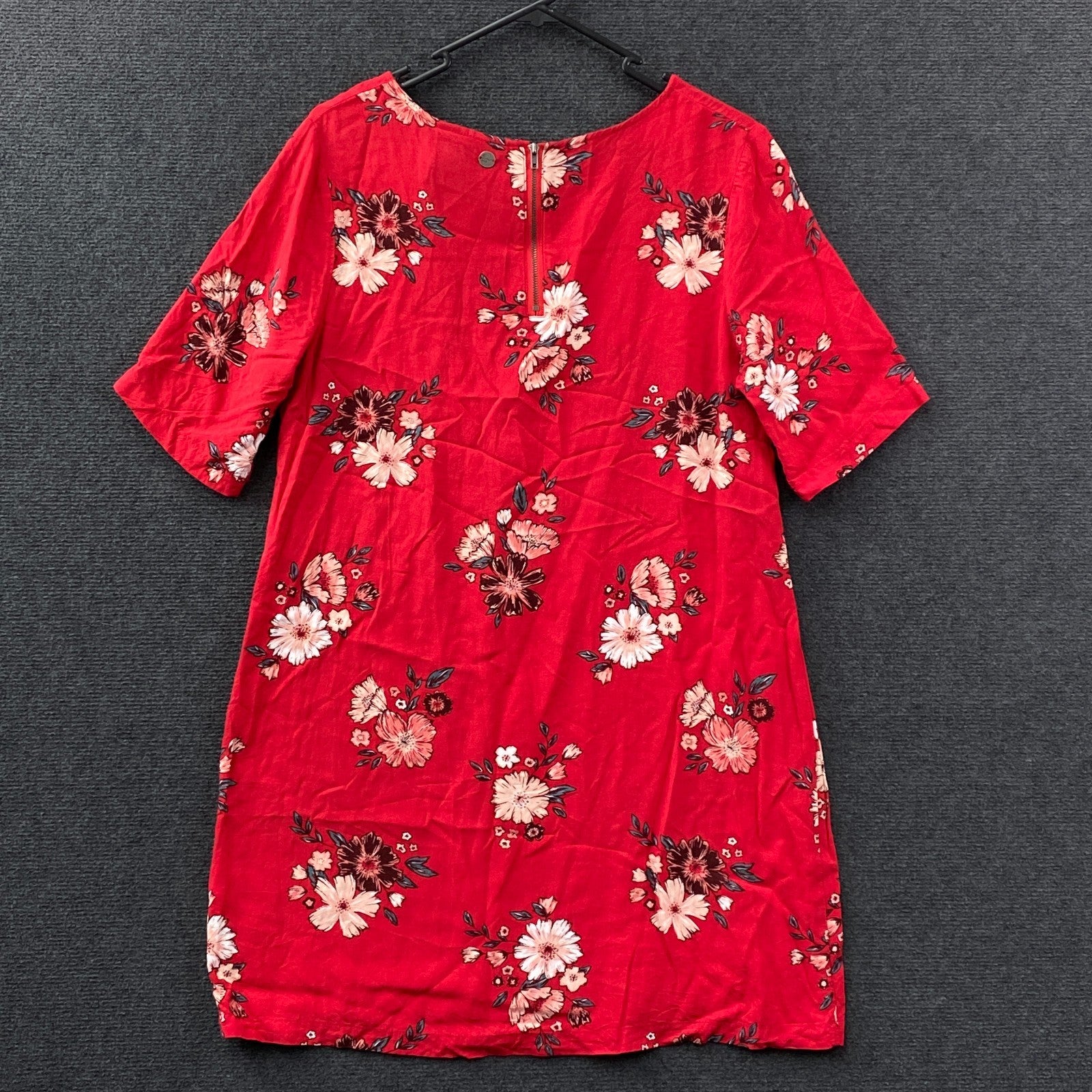 Product photograph [circular:f974b5f4d99e804d]