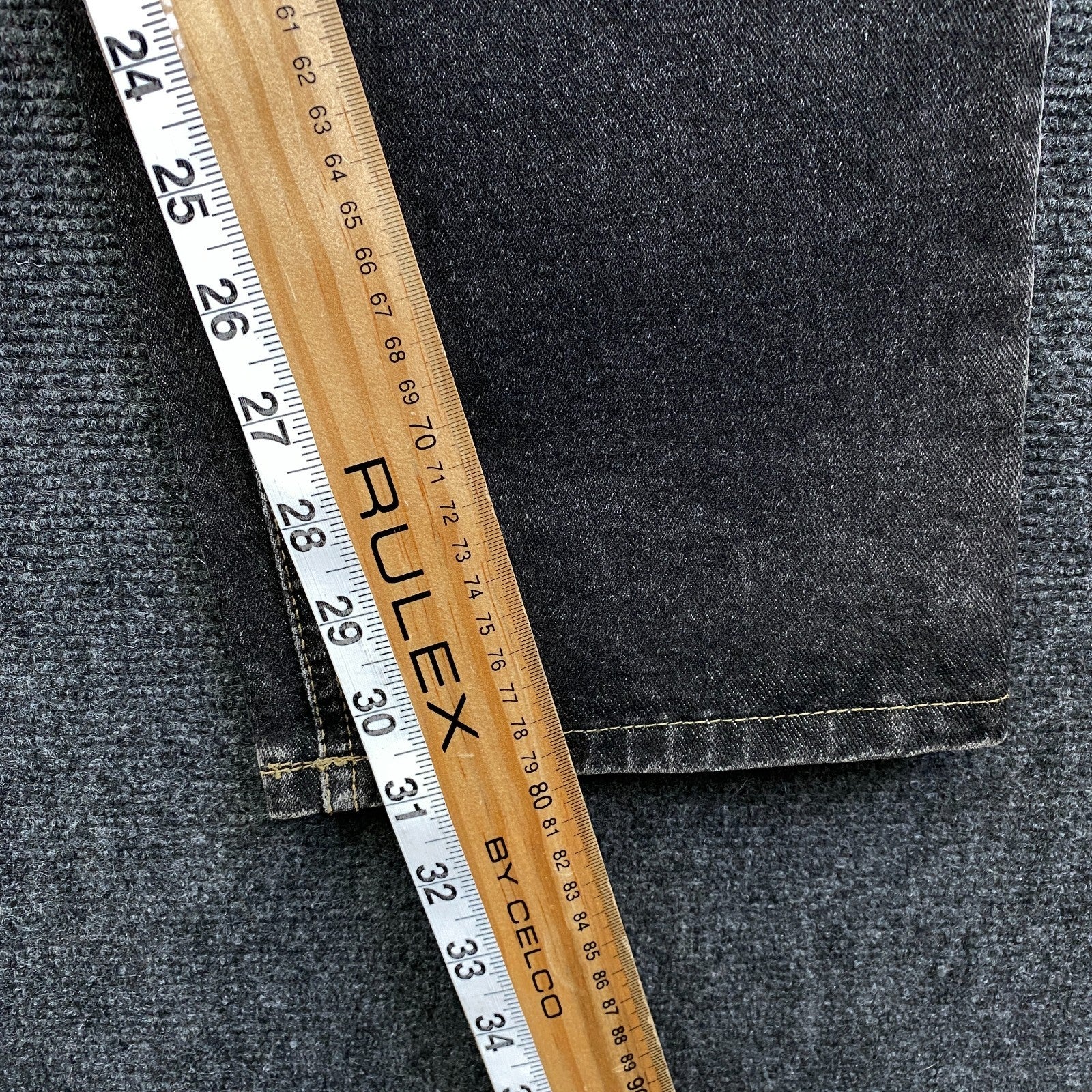 Product photograph [circular:b25ba7ef30eec857]