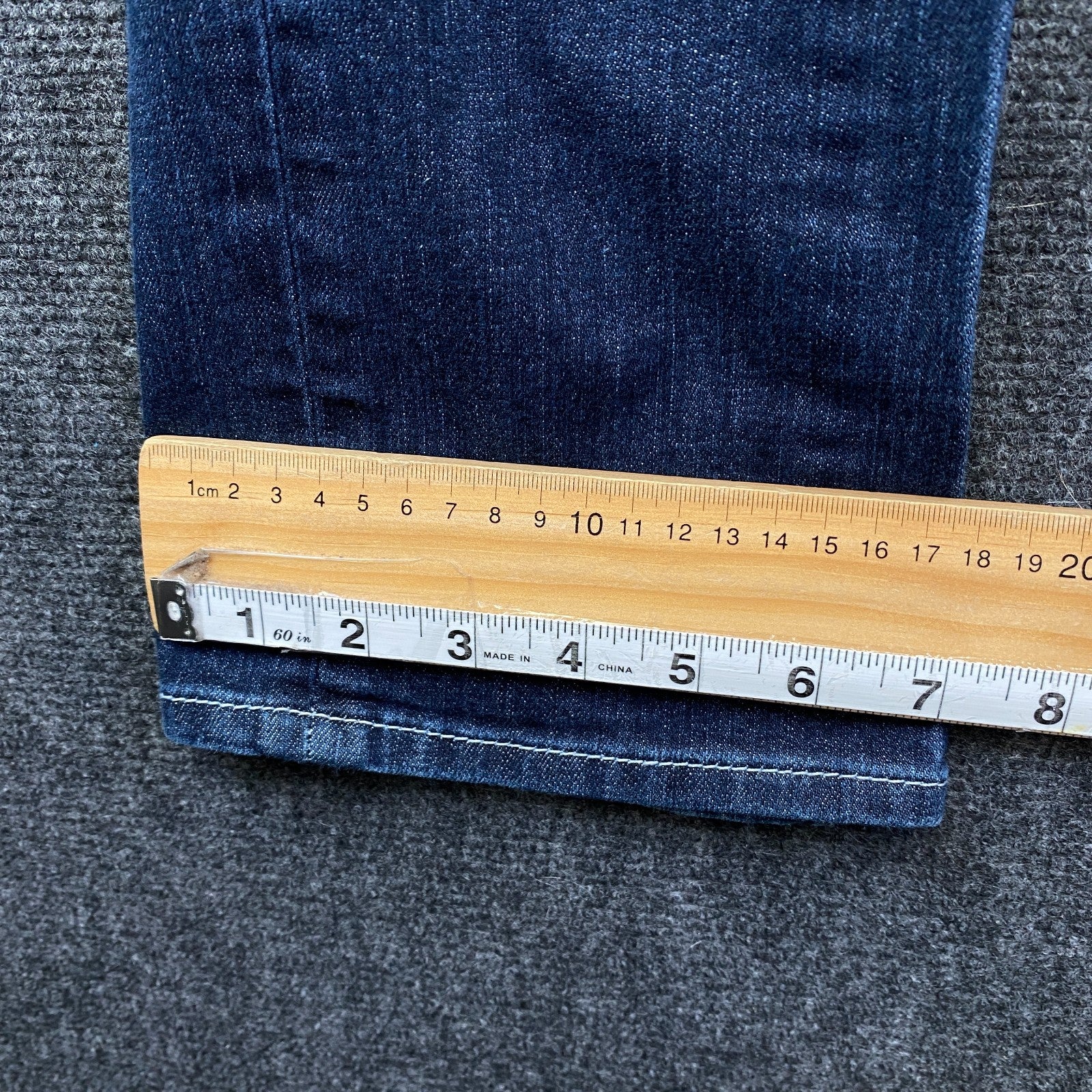 Product photograph [circular:7fd9696626651cd2]