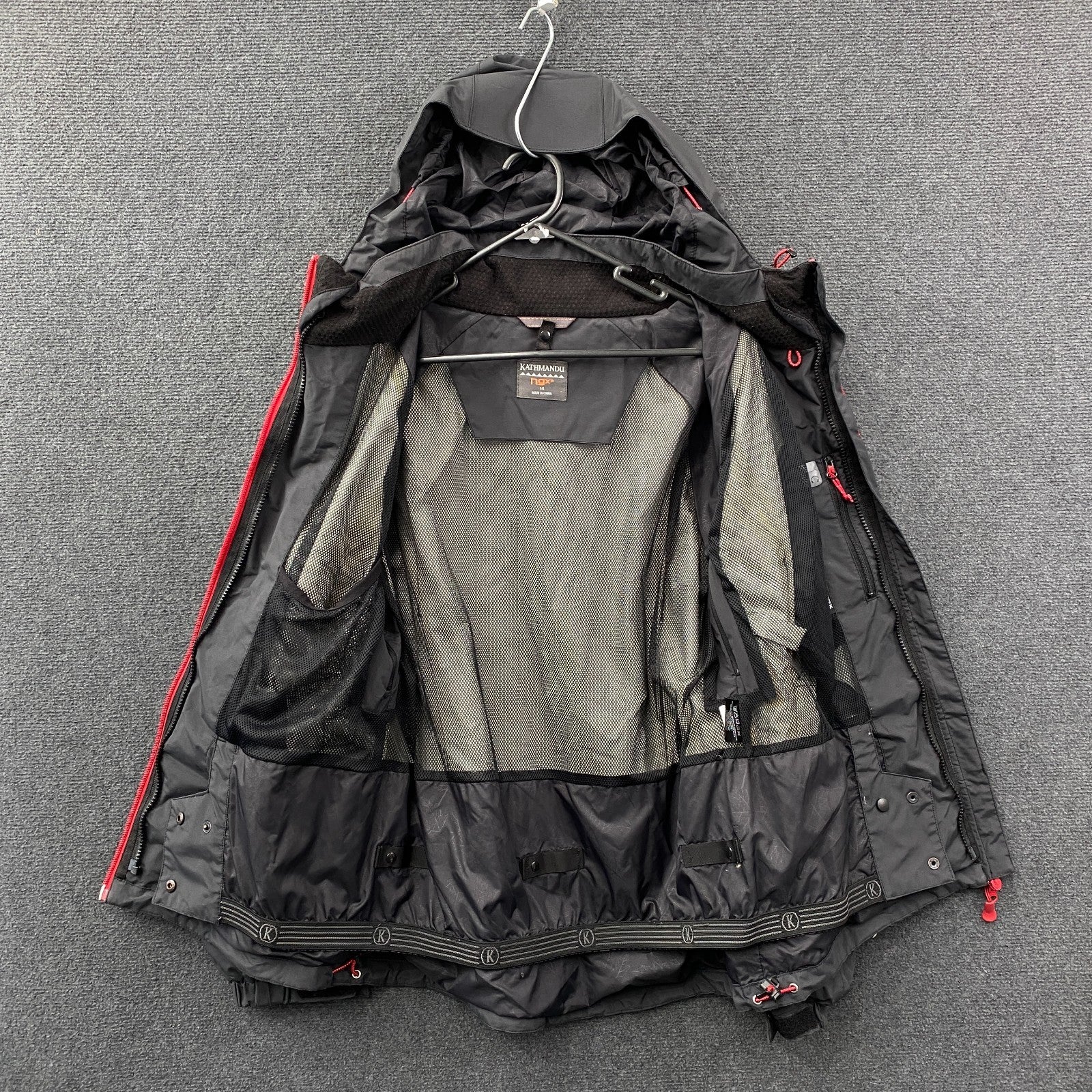 Product photograph [circular:c0d604030c655907]