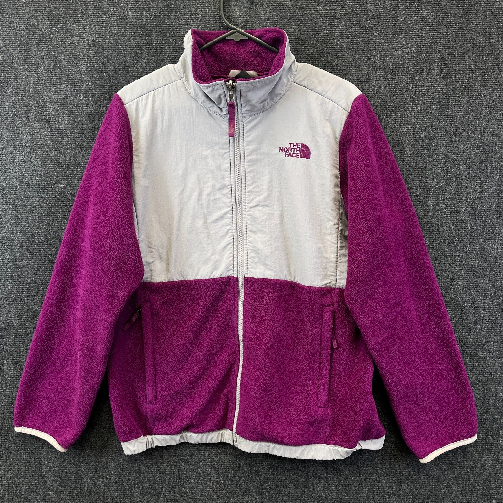 Product photograph [circular:b69c6b4fb2fbf3d1]