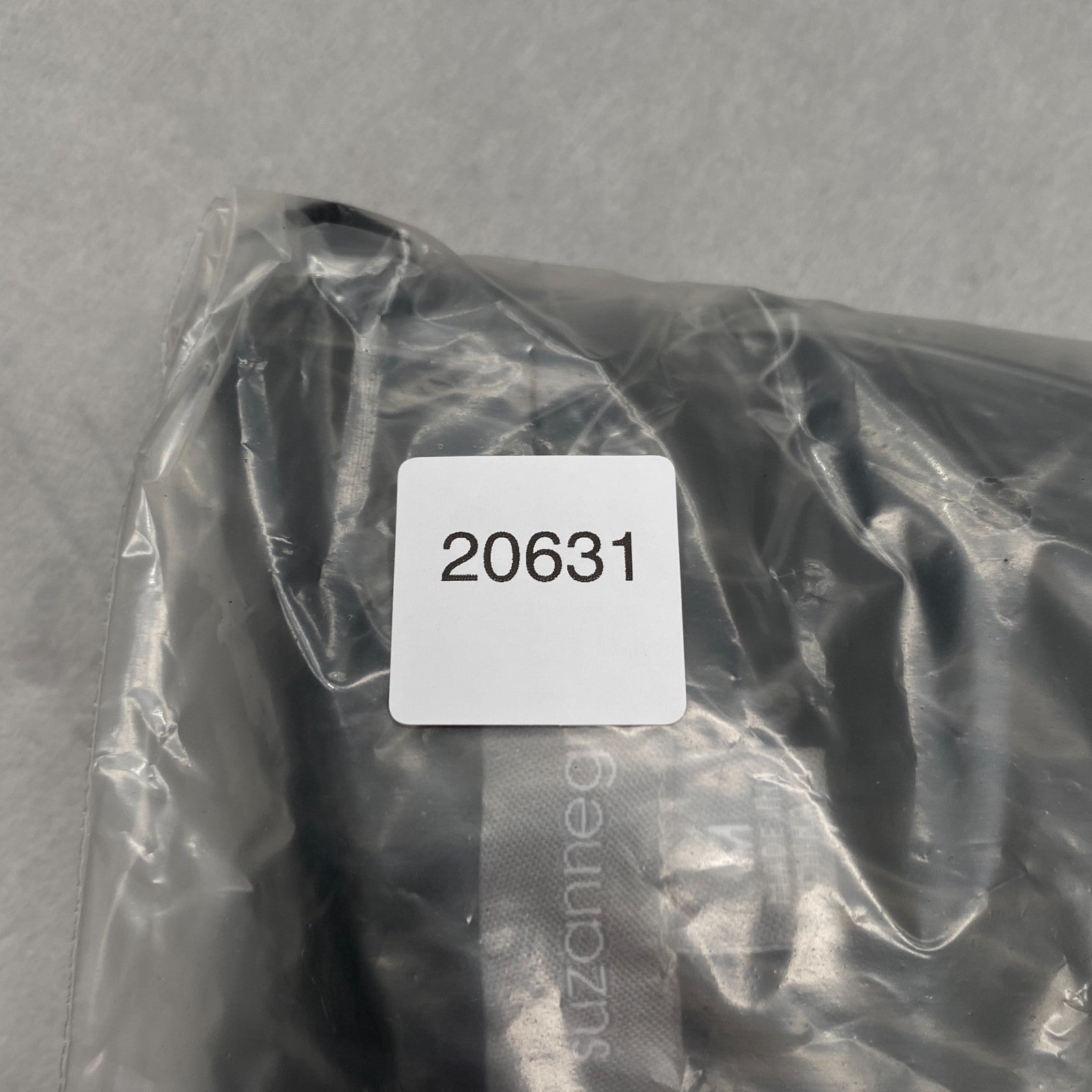 Product photograph [circular:76f8b2aac4ad93d5]