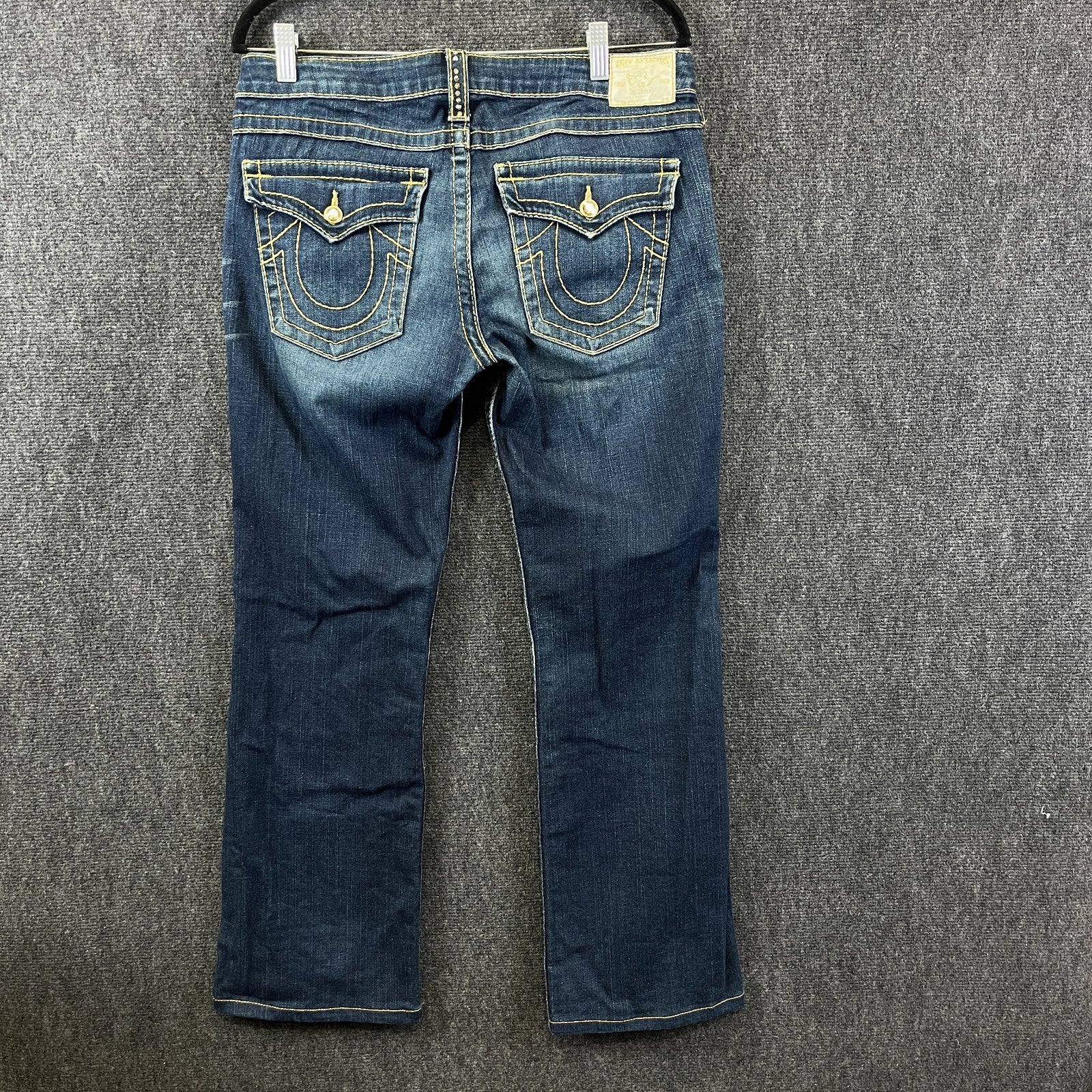 Product photograph [circular:3d756d7d9f375079]