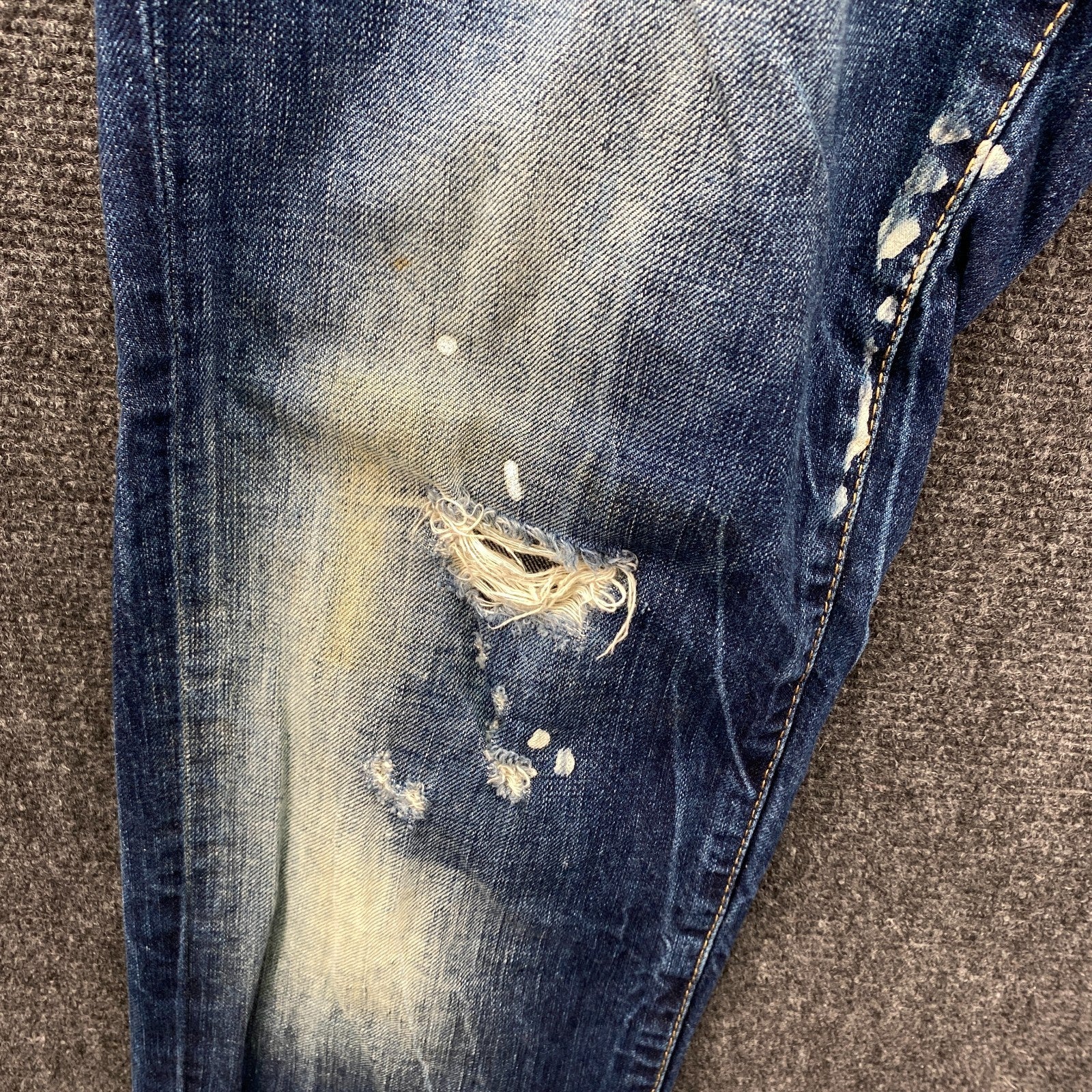 Product photograph [circular:cf7b4c9d4afe55c3]