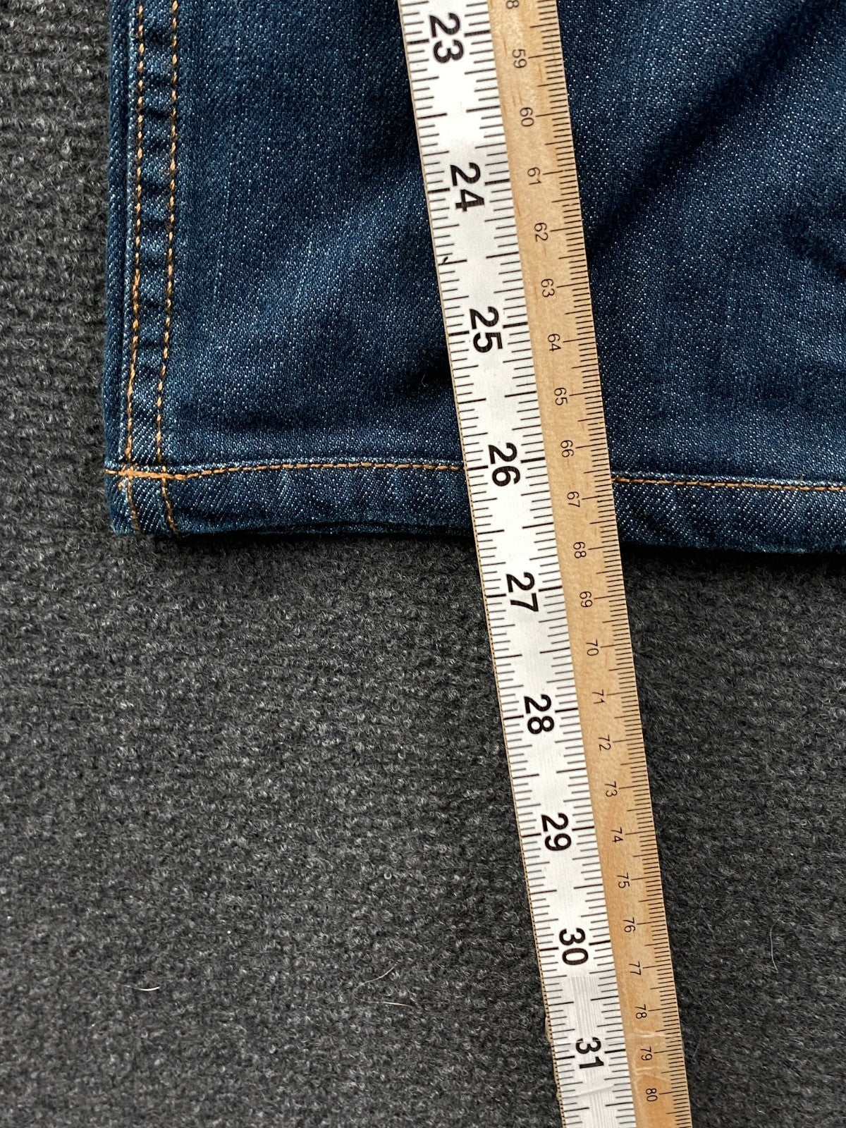 Product photograph [circular:87822635521f657e]