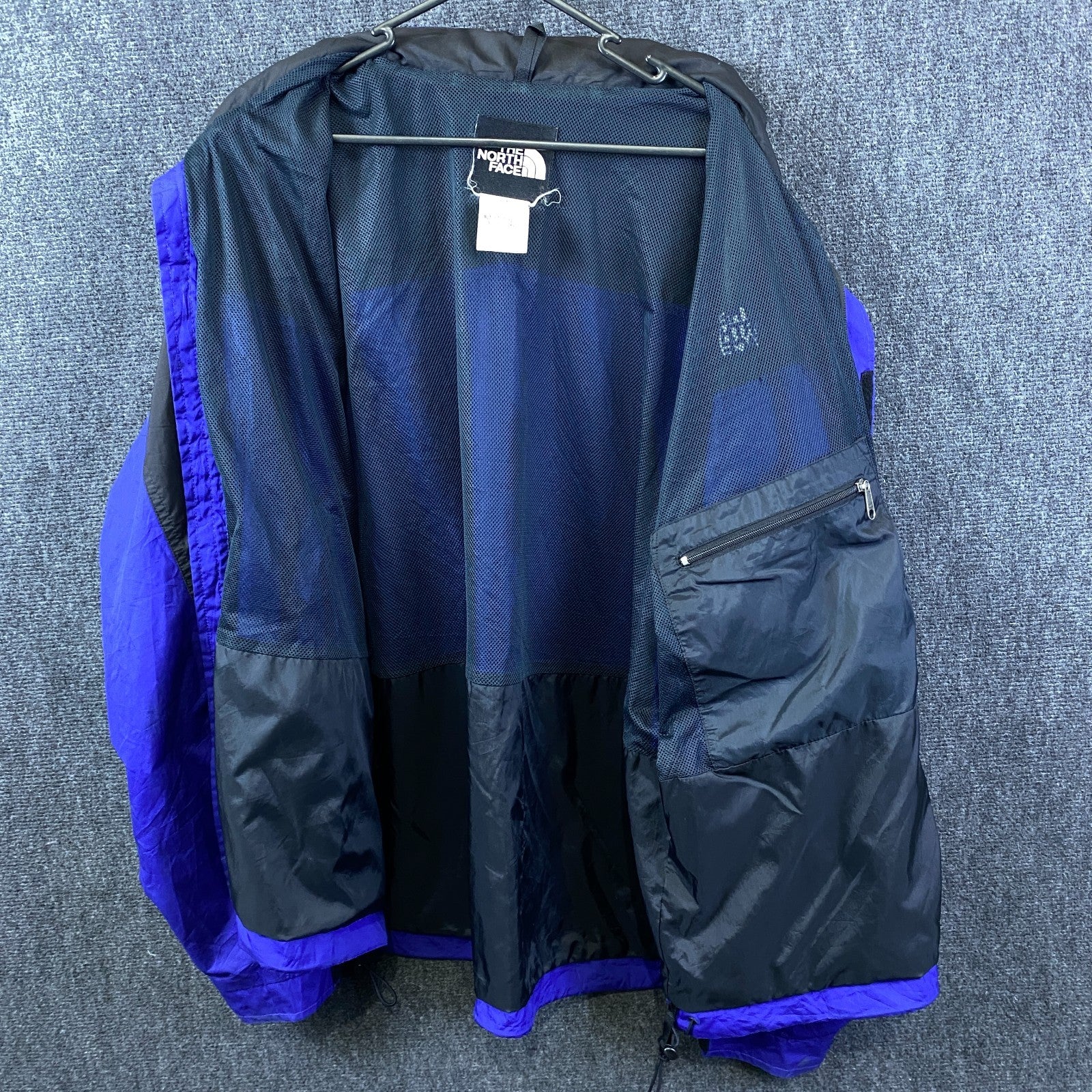 Product photograph [circular:efd01e71826425e6]