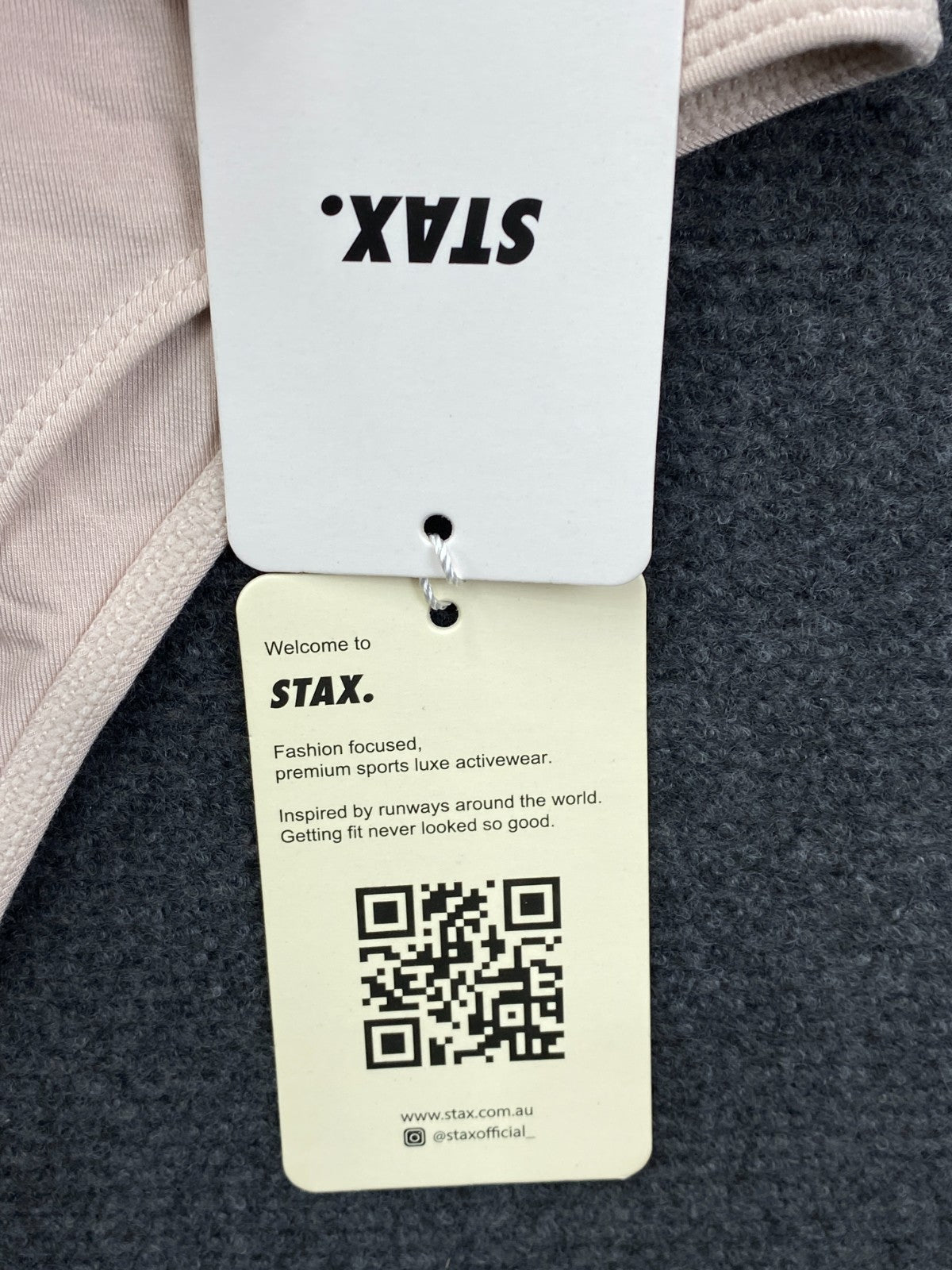 Product photograph [circular:0dc8c6da04ec4249]