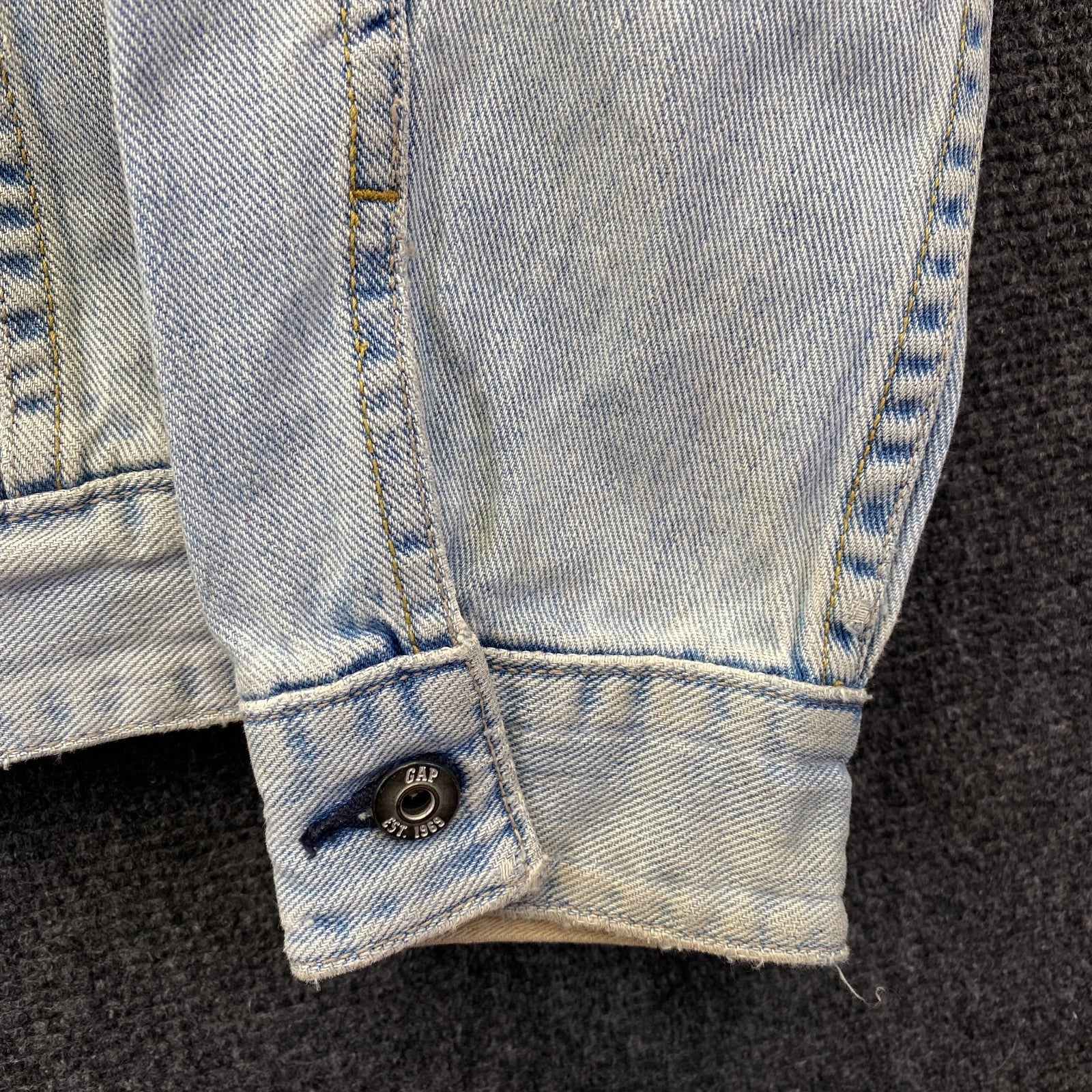 Product photograph [circular:4d847a3ef13090c0]