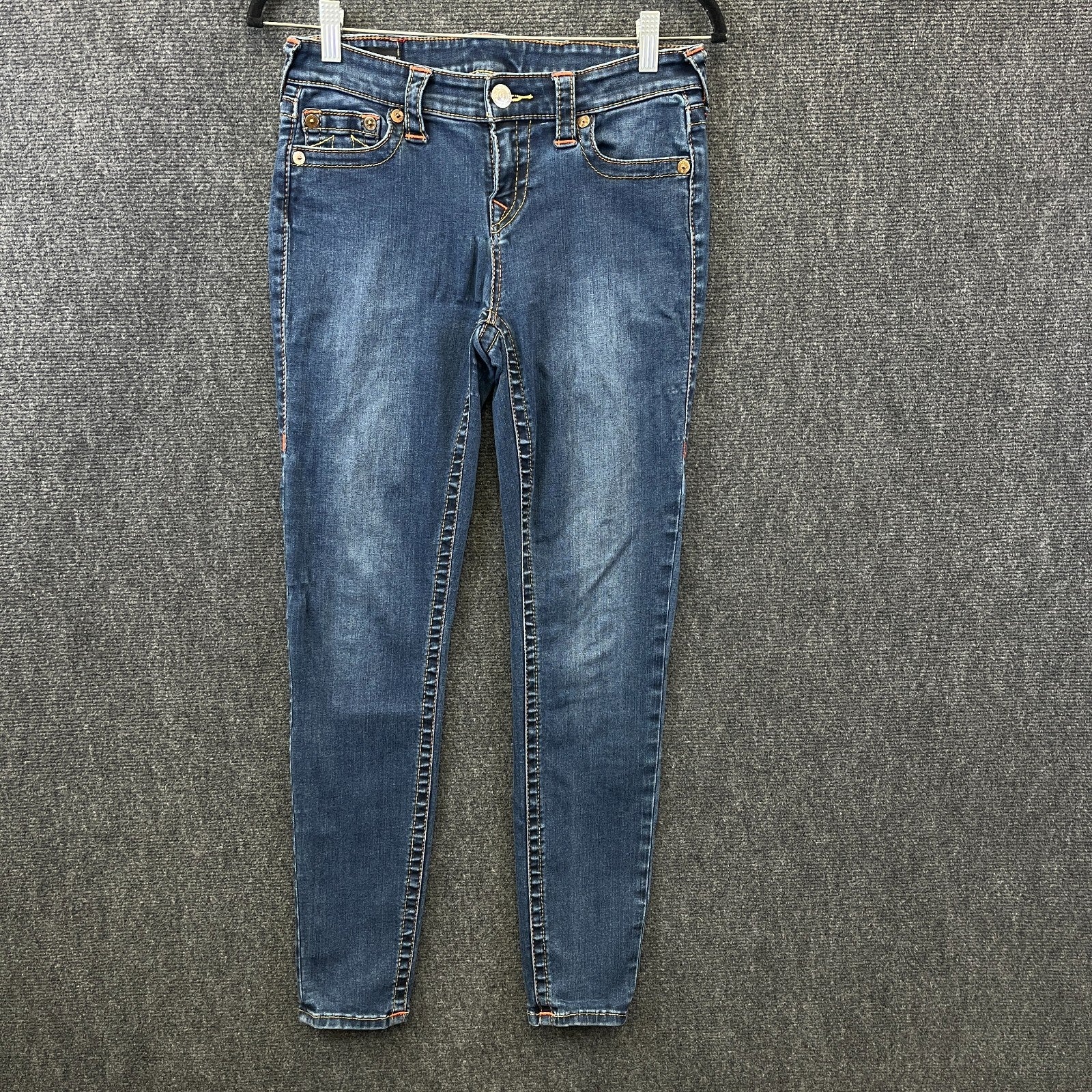 Product photograph [circular:577cf23be750f830]